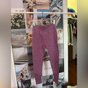 PURPLE YOGA LEGGINGS